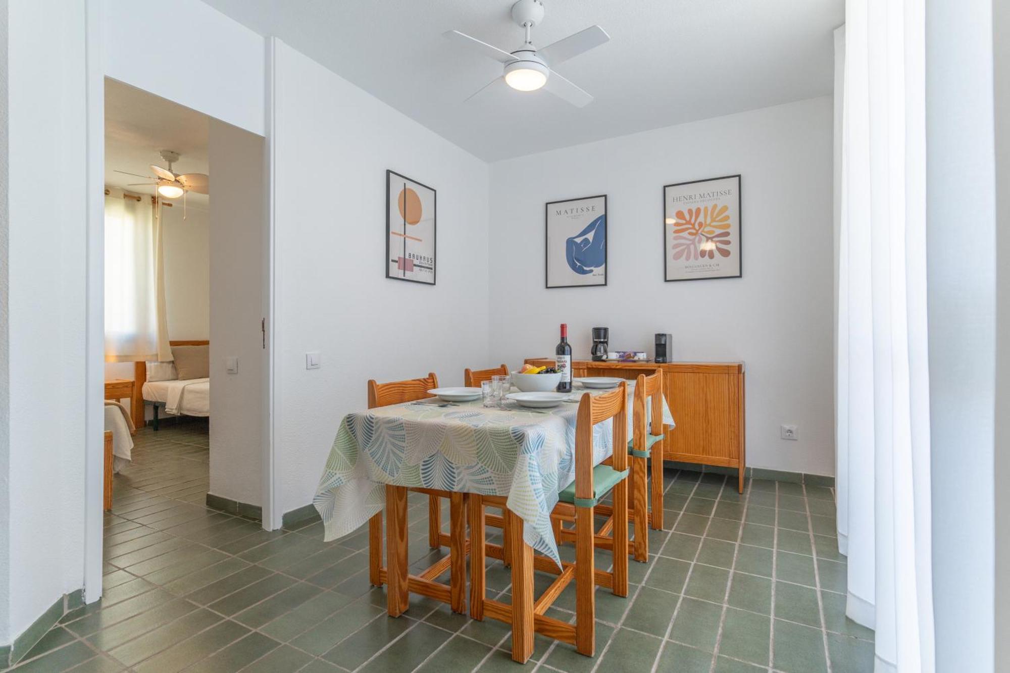 Go2Tenerife Apart Sira Family, Pool & Beach Playa de las Americas  Exteriér fotografie