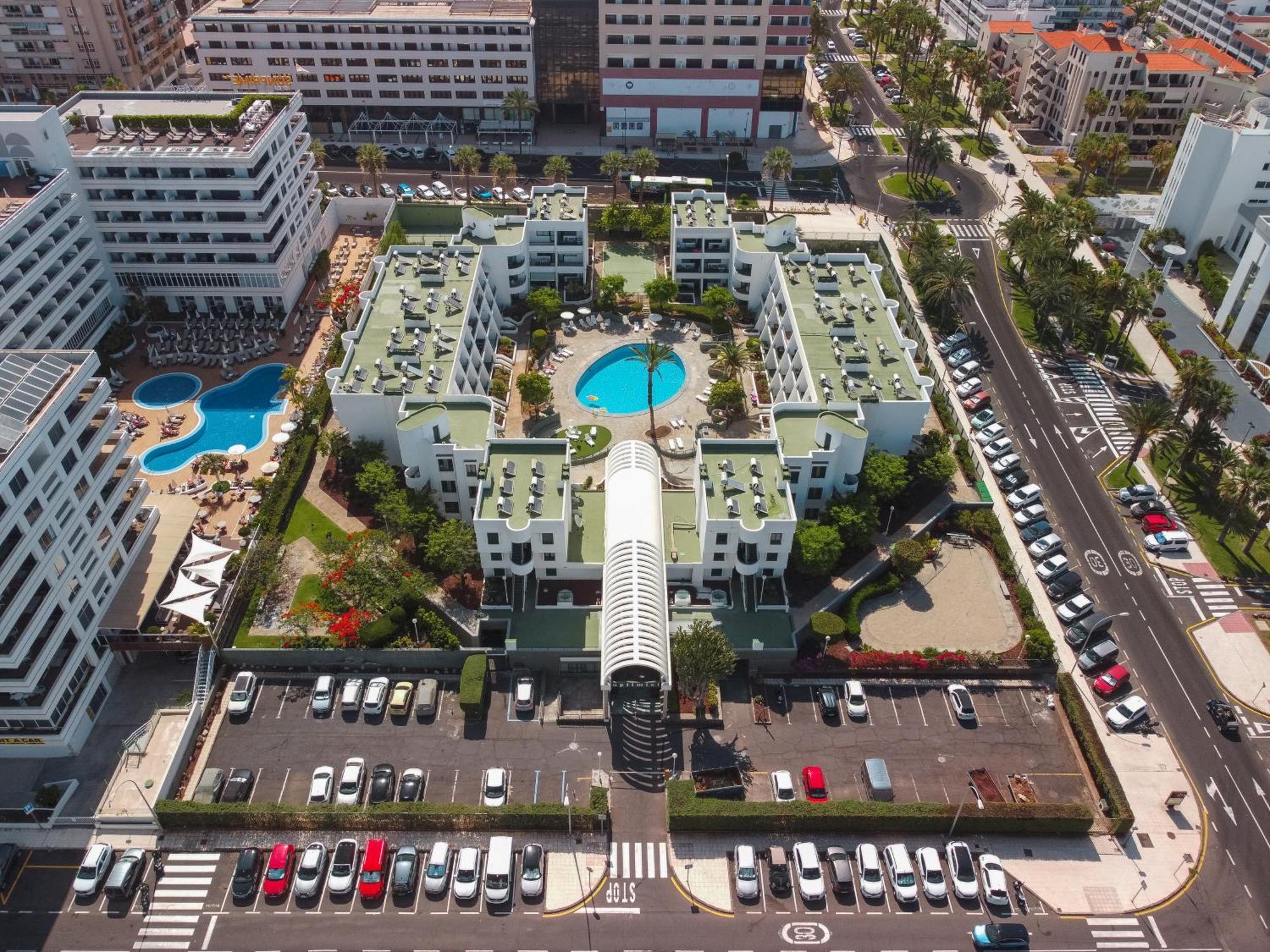 Go2Tenerife Apart Sira Family, Pool & Beach Playa de las Americas  Exteriér fotografie